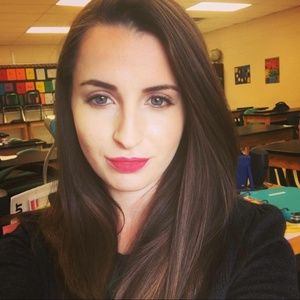 Meet your Posher, Lauren